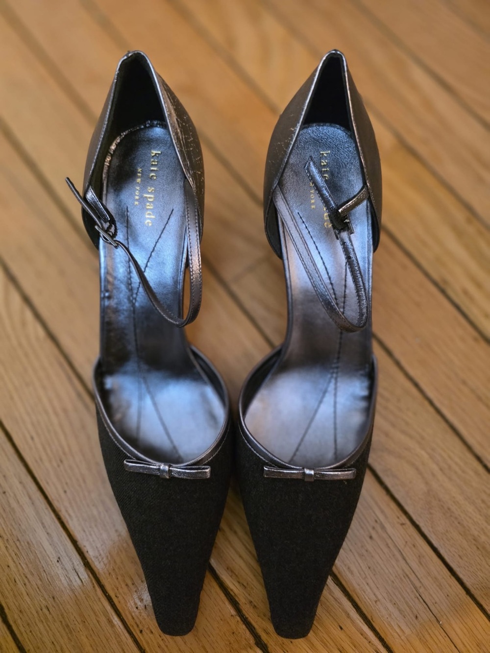 kate spade Black Pointed-Toe Ankle-Strap Pumps with Bow. Sz 10.5. New